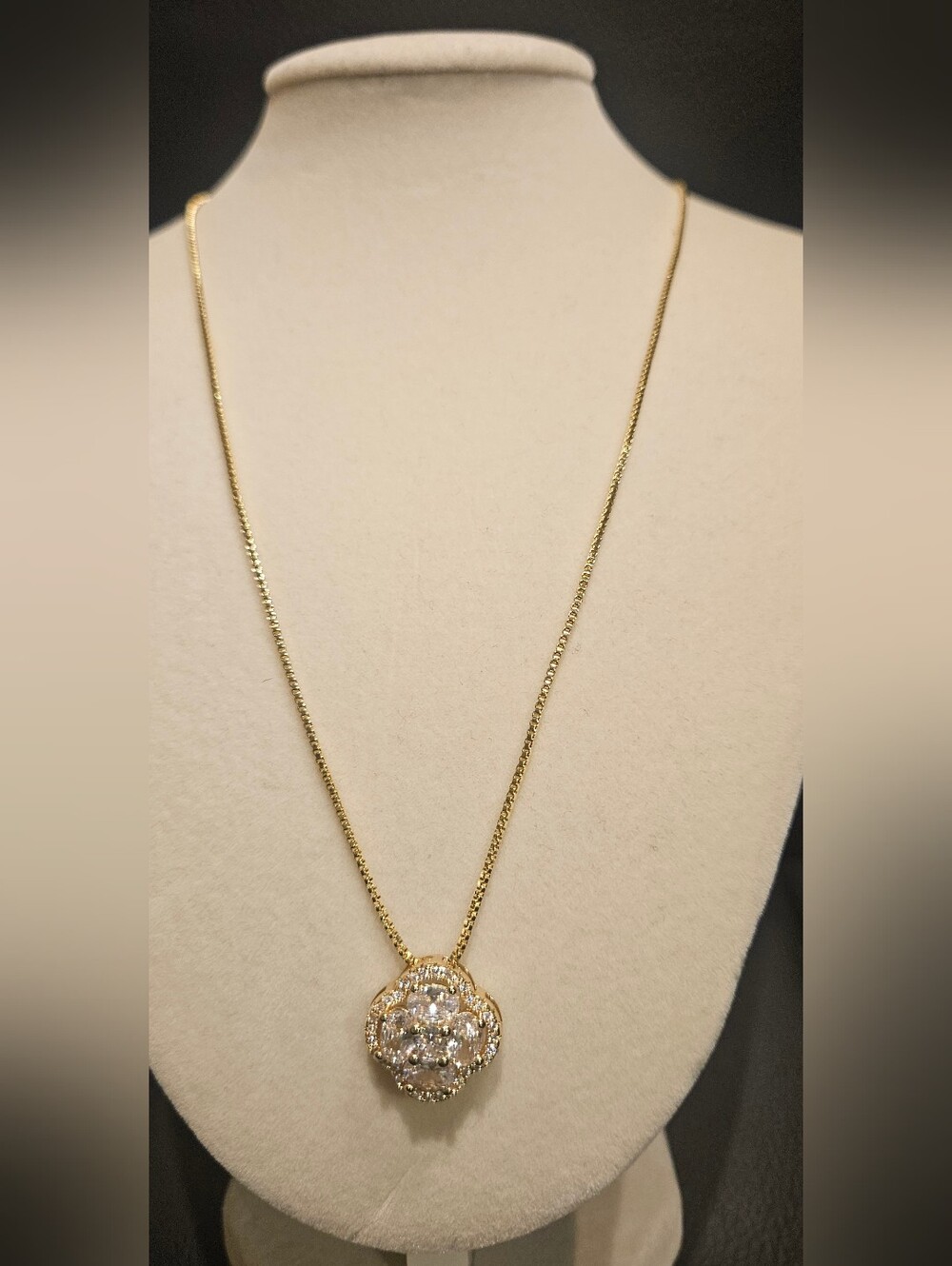 Gold Floral Cubic Zirconia Pendant Necklace - Women Jewelry